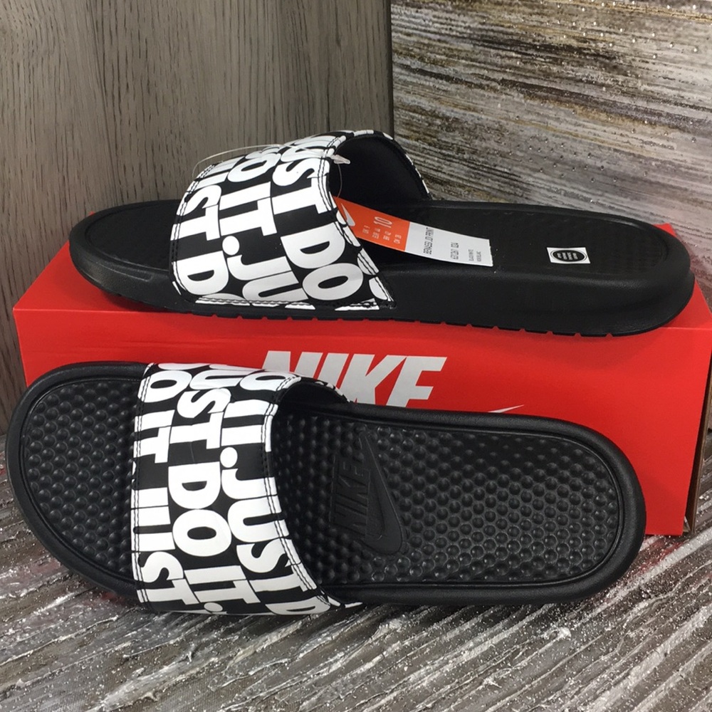 Nike Benassi JDI PRINT men’s slides black/white - Picture 2 of 8